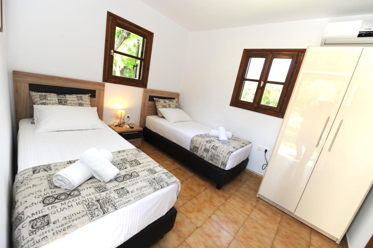 Camping & Bungalows Castle View Mistrá Exterior foto
