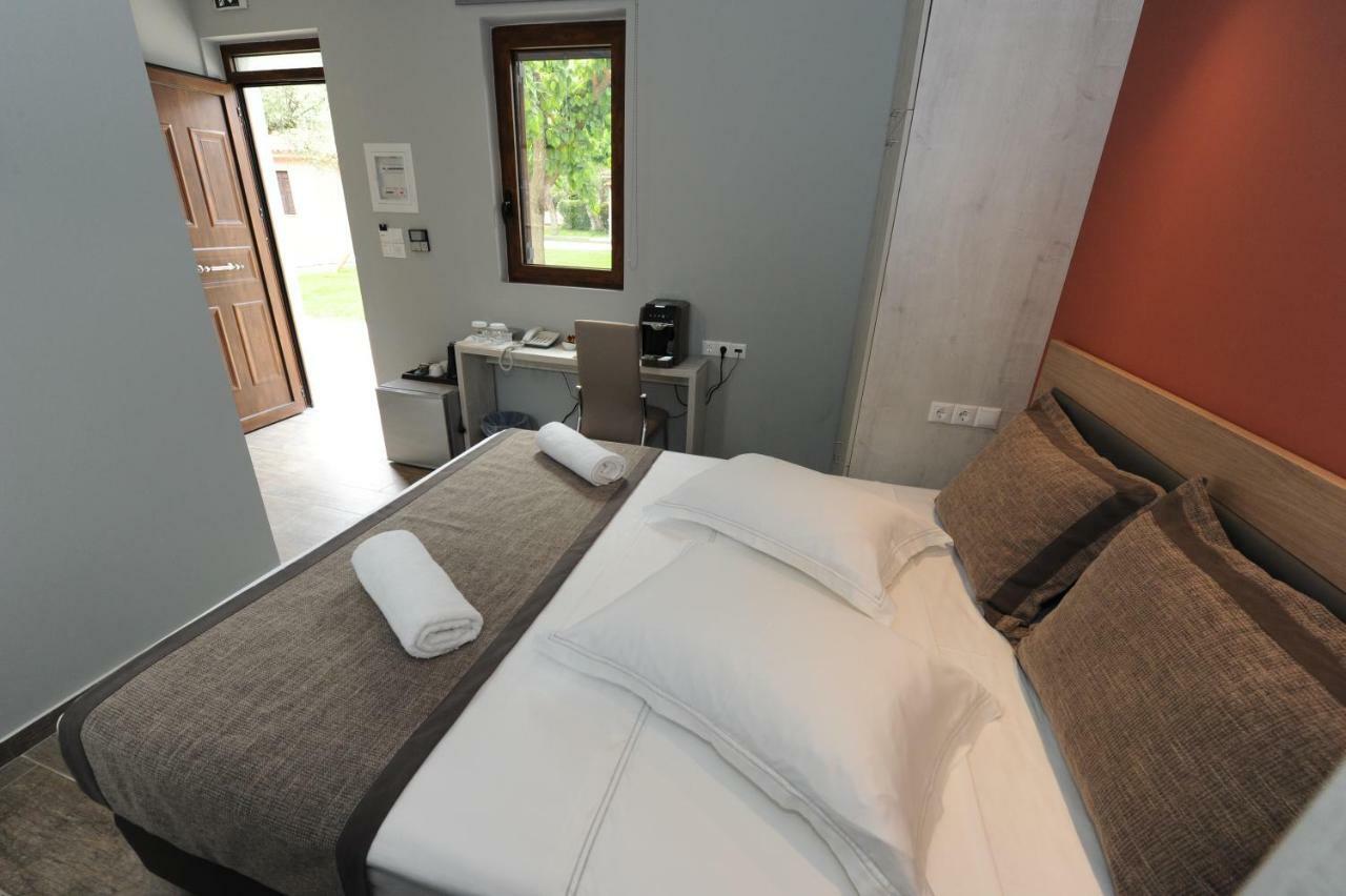 Camping & Bungalows Castle View Mistrá Exterior foto