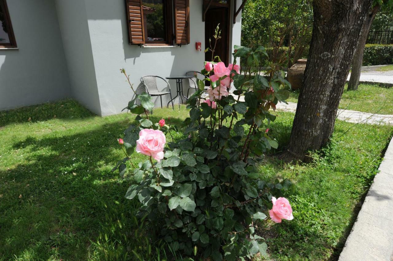 Camping & Bungalows Castle View Mistrá Exterior foto