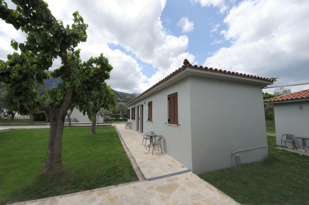 Camping & Bungalows Castle View Mistrá Exterior foto